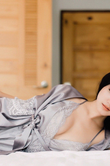 粉月亮